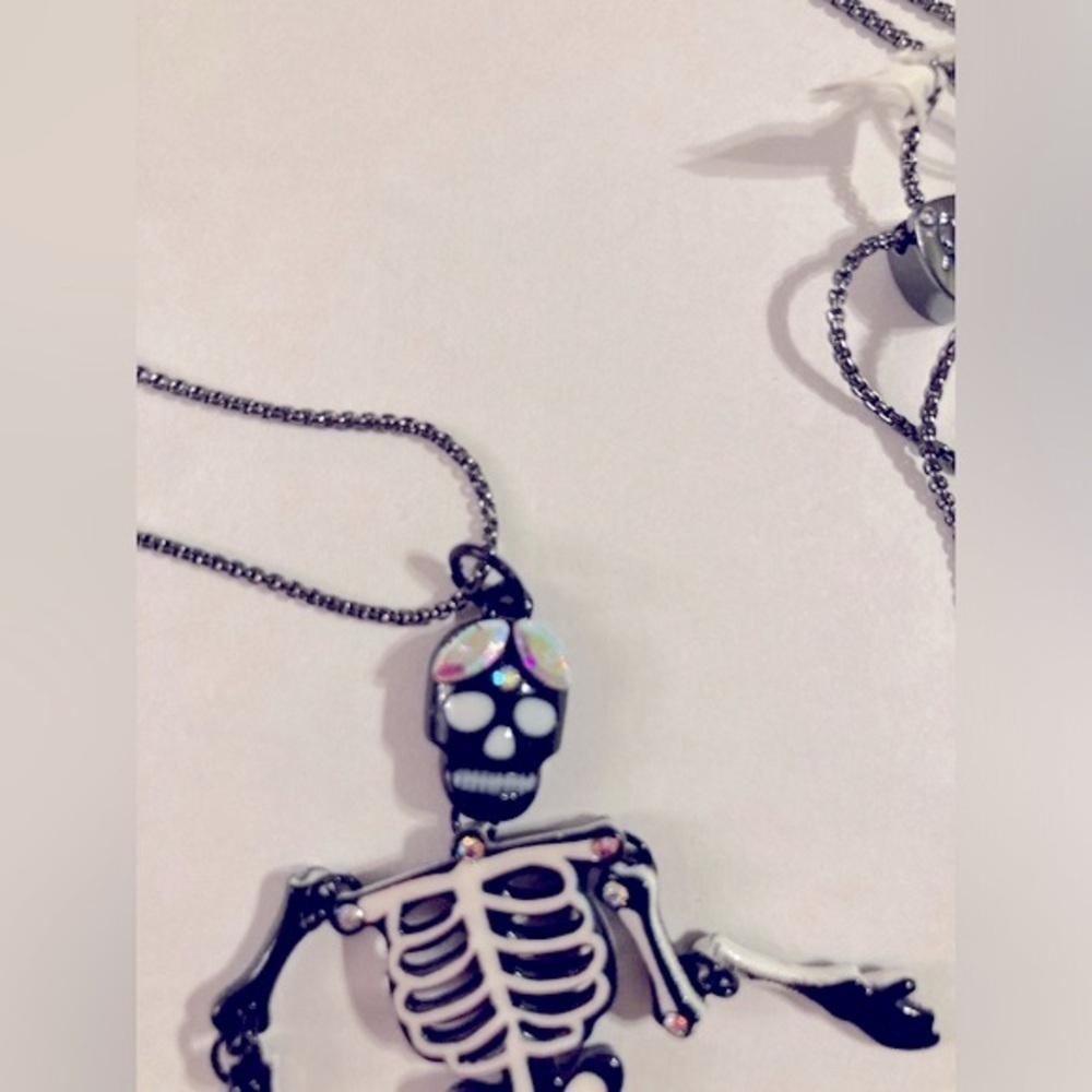 BETSEY JOHNSON Halloween Glow in the Dark Crystal-Accented Skeleton Neck NEW NWT - Picture 5 of 6